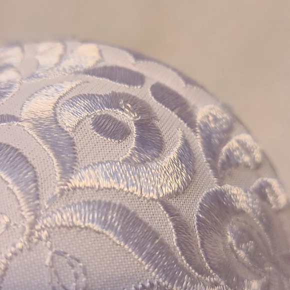 Beautiful White Bra 34A - Picture 5 of 5